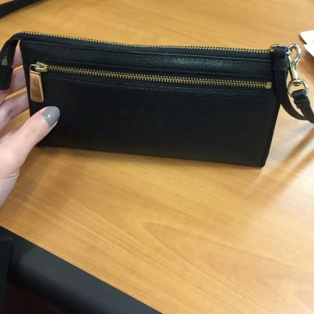 Coach satchel Wallet - Picture 2 of 3